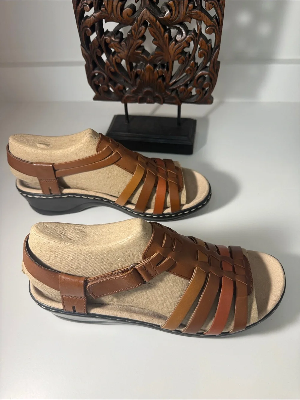 New Clark’s Women’s Size 9 Lexi Bridge Leather Fisherman Sandals - Picture 3 of 9